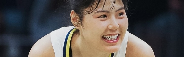 竞技宝-WNBA：李月汝仅4分钟3+1 飞翼险胜狂热揭幕战均破百历史首次