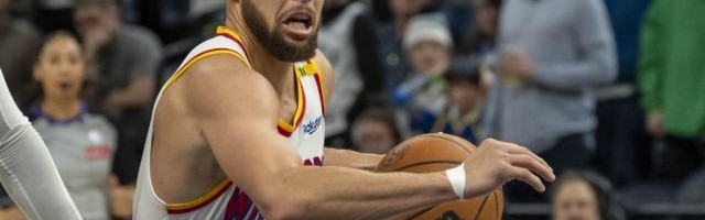 竞技宝网页版-不愿透支未来&amp;厌恶平庸阵容 库里为何反复横跳？