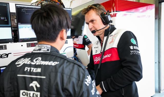 竞技宝-周冠宇的无线电沟通“艺术”②：默契需要时间的培育