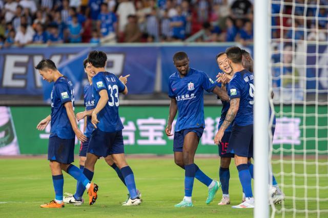 1722518189254008053.jpg (体育)(14)足球——中超:上海申花胜武汉三镇XxjpseC009406_20240730_PEPFN0A001.jpg